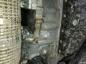 關于奇駿發動機與變速箱連接處油漬的解析 是裝配油還是潛在問題？